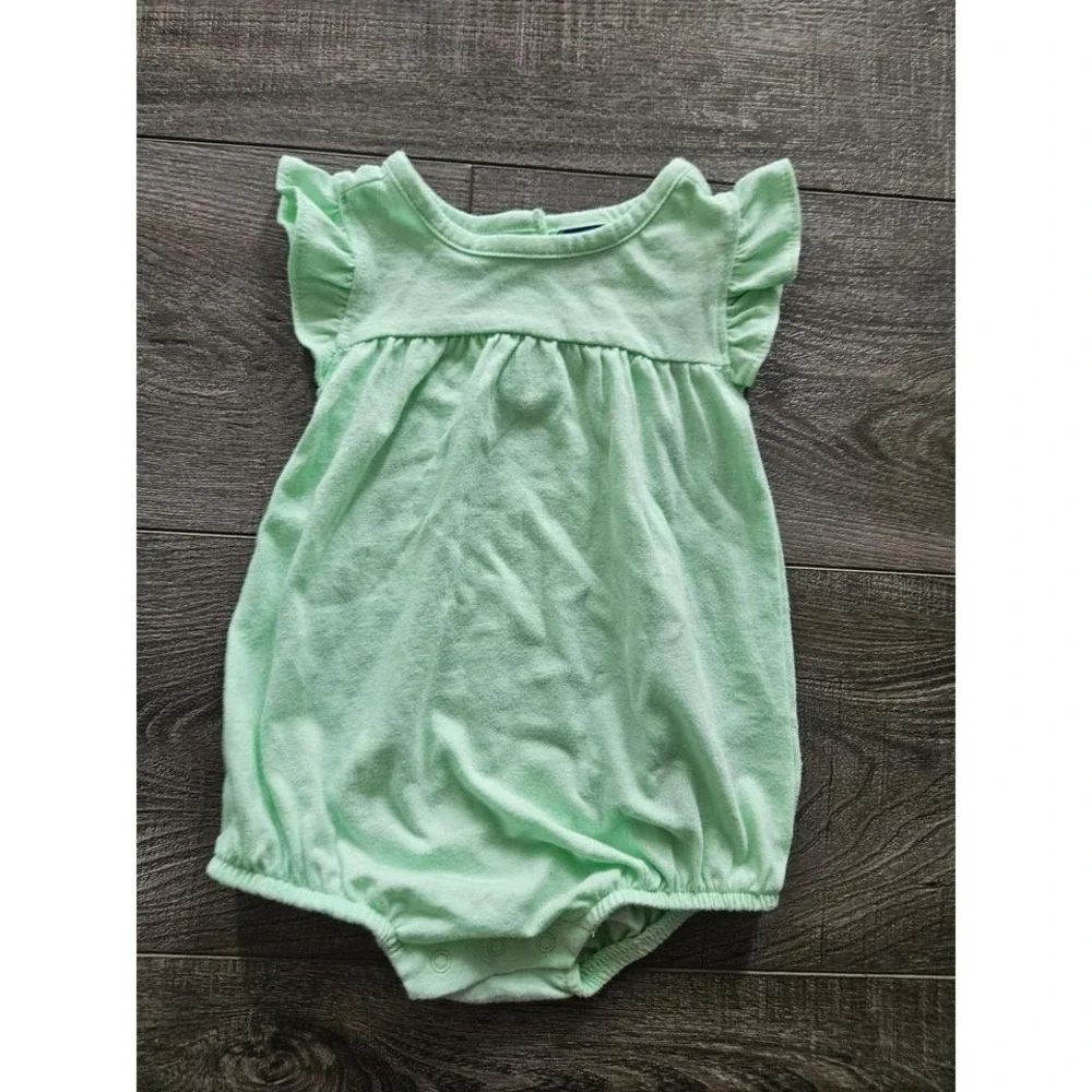 Old navy baby‎ girl romper 3-6 mos